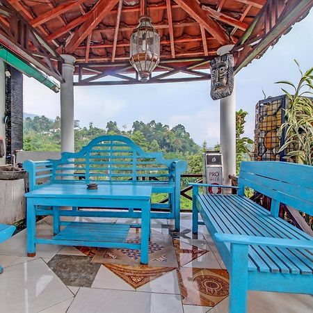 Oyo 92628 Raja Alam Homestay Karanganyar  Exterior photo